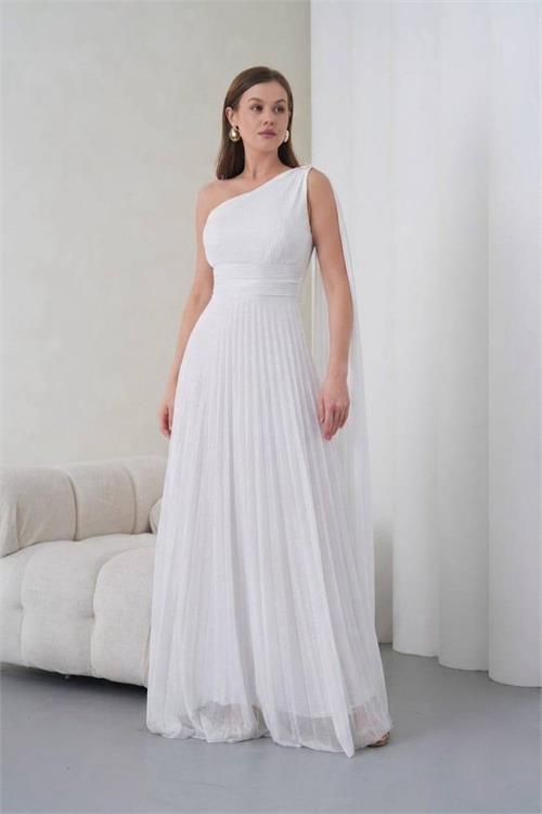 Neşeli butik kadın beyaz tek omuz tokalı drape detaylı ışıltılı tül kumaş abiye elbise --- NBS9388 