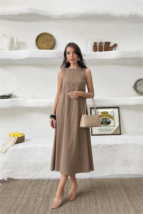 Neşeli butik kadın camel cep detaylı kolsuz oversize yazlık elbise NBNP038 
