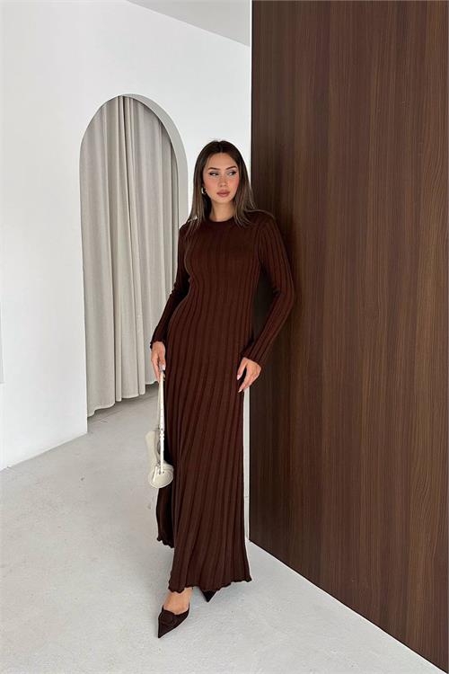 Neşeli butik kadın kahverengi fitilli triko tam boy standart beden arka bağlamalı elbise NBK2585 