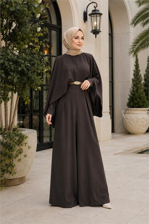 Neşeli butik kadın kahverengi gold kemer detaylı çıkarılabilir pelerinli krep kumaş tesettür tulum NBTLM001 