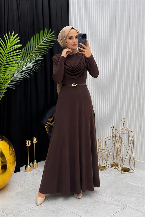 Neşeli butik kadın kahverengi sandy kumaş degaje yaka kemer detaylı tesettür elbise---- NMS096 