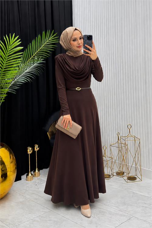 Neşeli butik kadın kahverengi sandy kumaş degaje yaka kemer detaylı tesettür elbise---- NMS096 