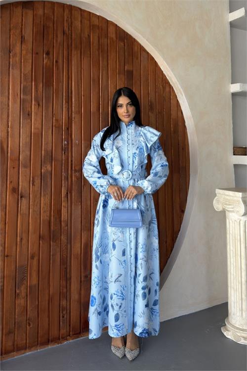 Neşeli butik kadın mavi fırfır detaylı çiçek desenli atlas kumaş düğmeli tasarım elbise NBMS26102 