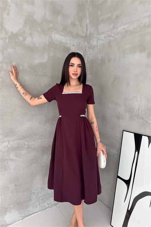 Neşeli butik kadın mürdüm kare yaka taş detaylı etek drapeli midi boy elbise ---- NBK4621 