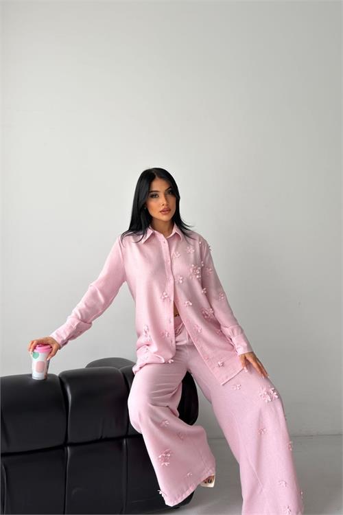 Neşeli butik kadın pembe çiçek aplikeli ikili keten kumaş takım NBMS2642 