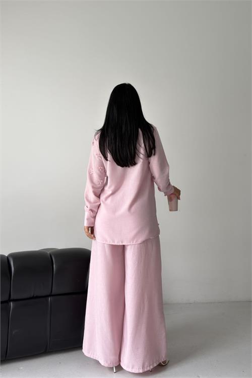 Neşeli butik kadın pembe çiçek aplikeli ikili keten kumaş takım NBMS2642 