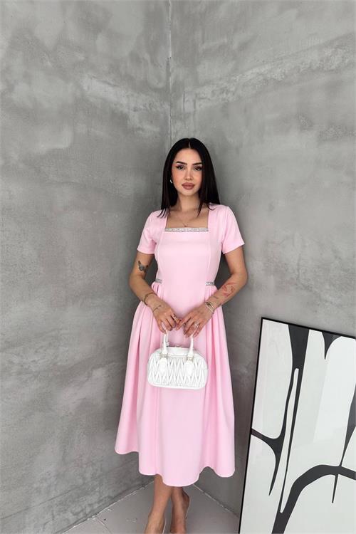 Neşeli butik kadın pembe kare yaka taş detaylı etek drapeli midi boy elbise ---- NBK4621 