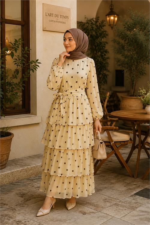 Neşeli butik kadın sarı kat kat puantiye desenli kuşaklı premium tesettür elbise --- NBVQ4963 