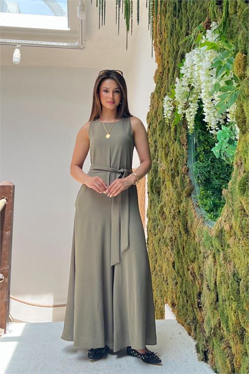 Neşeli butik kadın yeşil rahat kalıp kolsuz kuşak detaylı tam boy tulum NBMY4017 