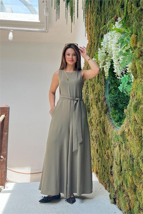 Neşeli butik kadın yeşil rahat kalıp kolsuz kuşak detaylı tam boy tulum NBMY4017 