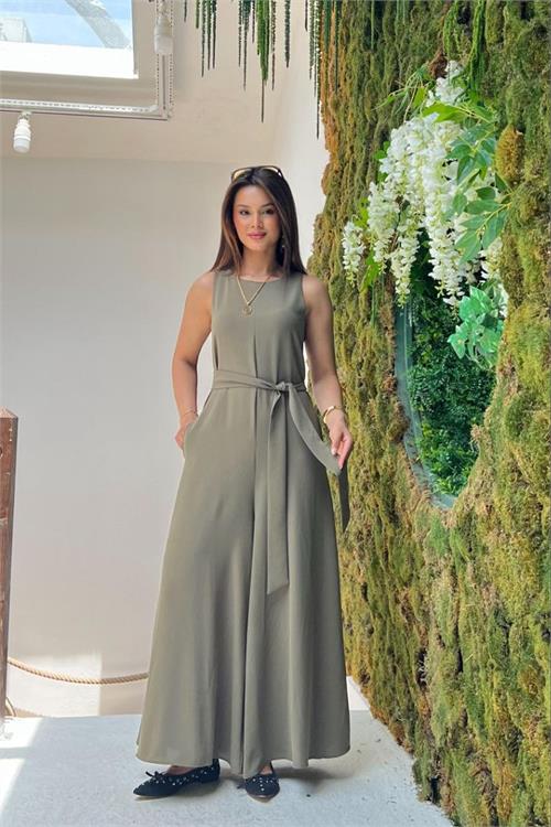 Neşeli butik kadın yeşil rahat kalıp kolsuz kuşak detaylı tam boy tulum NBMY4017 