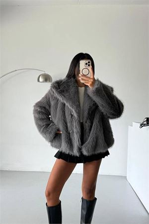 Neşeli butik kadın içi astarlı ithal kürk kaban NBG111