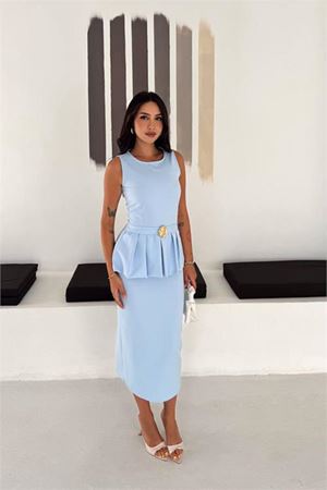 Neşeli butik kadın bebe mavi kolsuz peplum kesim midi boy kemer tokalı elbise NBK4640
