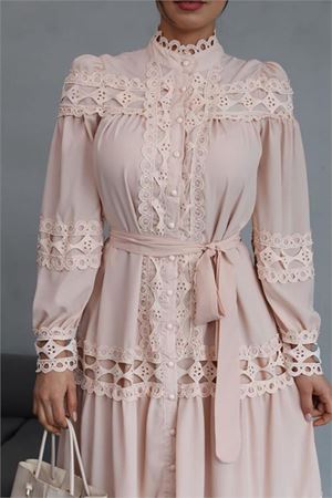 Neşeli butik kadın uzun dantel detaylı tasarım elbise NBMS42110