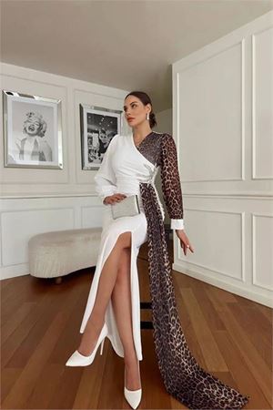 Neşeli butik kadın leopar detaylı yırtmaçlı abiye elbise NBNC2509