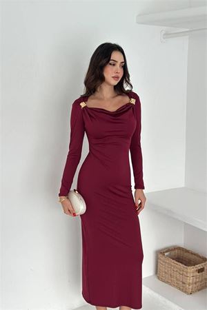Neşeli butik kadın drapeli kayık yaka gold aksesuarlı elbise NBK4386