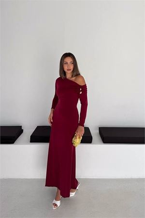 Neşeli butik kadın bordo tek omuz drapeli midi boy tokalı elbise NBK5020