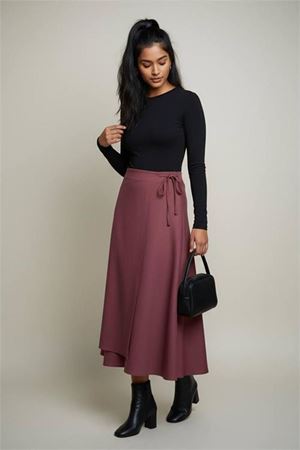 Neşeli butik kadın bağlama detaylı scuba kumaş asimetrik etek NMS075