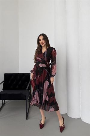 Neşeli butik kadın bordo beli kemerli piliseli şifon astarlı midi boy elbise NBELB04
