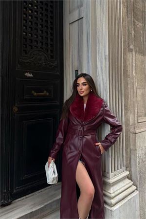 Neşeli butik kadın yaka çıkarılabilir kürk detaylı düğmeli deri trençkot NBSTR1001