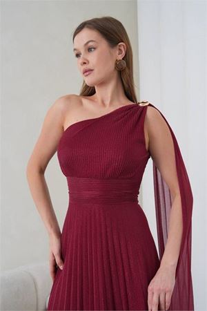 Neşeli butik kadın bordo tek omuz tokalı drape detaylı ışıltılı tül kumaş abiye elbise NBS9388