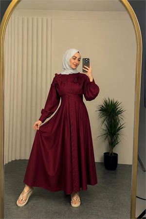 Neşeli butik kadın bordo belden oturtmalı çiçek detaylı premium tesettür elbise NBVQ4933