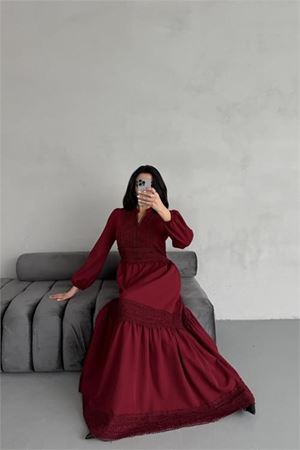 Neşeli butik kadın atlas kumaş dantel detaylı elbise NBMS2517