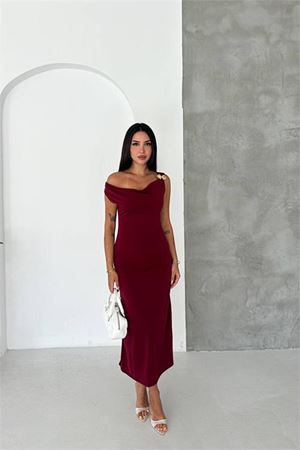 Neşeli butik kadın bordo omuz gold toka detaylı midi boy elbise NBK090