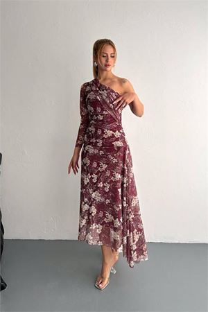 Neşeli butik kadın desenli asimetrik tül elbise NBK4161