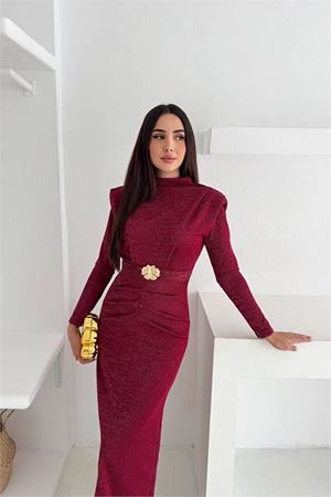 Neşeli butik kadın kol vatkalı toka detaylı drapeli maxi elbise NBK4358