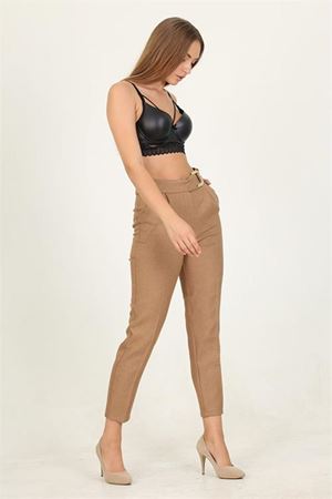 Neşeli butik kadın camel metal kemerli cepli ofis pantolon QNS028