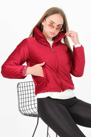 Neşeli Butik Kadın Yüksek Yaka Fermuar Detaylı Cepli Kışlık Kadife Mont NB7154