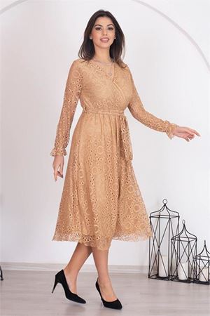 Neşeli butik kadın camel kuşaklı kruvaze yaka astarlı dantel elbise RSSN31