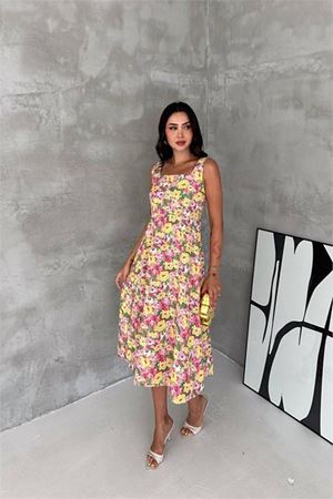 Neşeli butik kadın çok renkli kare yaka çiçek desenli kolsuz beli oturan midi elbise NBK4670