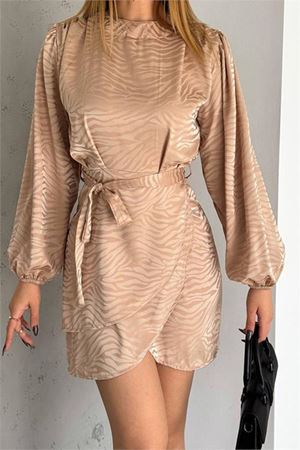 Neşeli butik kadın camel kuşaklı mini boy saten elbise NBKKLF2021