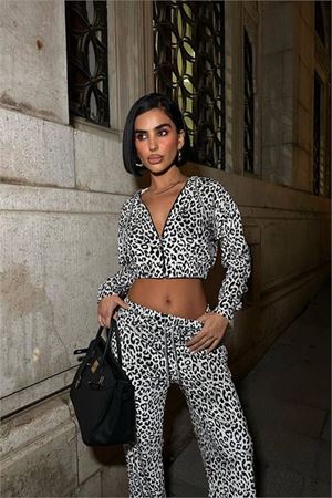 Neşeli butik kadın leopar desenli kadife kumaş tasarım eşofman takımı NBDF177