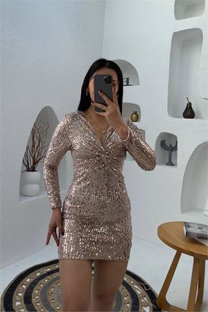 Neşeli butik kadın ışıltılı uzun kollu pul payet v yaka mini elbise NBMY3649
