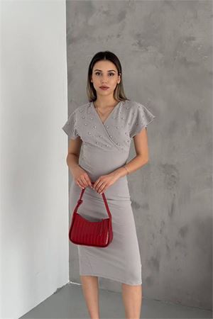 Neşeli butik kadın gri inci detaylı likralı kalem elbise NBK2100