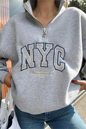 Neşeli butik kadın gri içi polar nakışlı sweat NBG033