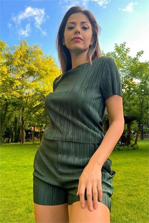 Neşeli butik kadın haki yeni sezon piliseli alt üst ikili takım NB10047