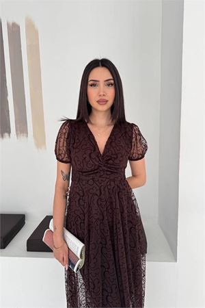 Neşeli butik kadın kahverengi asimetrik kesim flok baskılı midi boy elbise NBK078