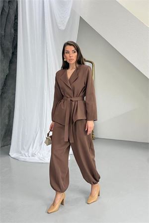 Neşeli butik kadın kahverengi kuşak detaylı oversize şalvar pantolon blazer ceket takım NBNP023