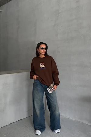 Neşeli butik kadın kahverengi içi pamuklu nakış detaylı sweat NBG035