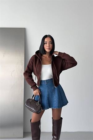 Neşeli butik kadın kahverengi 3 iplik şardonlu kapüşonlu fermuarlı crop sweatshirt NBG6224