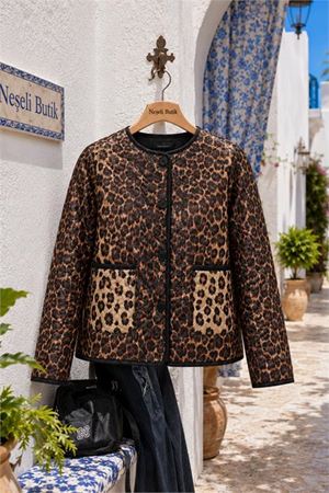 Neşeli butik kadın kahverengi leopar desen cepli kapitone oversize ceket NBHT04