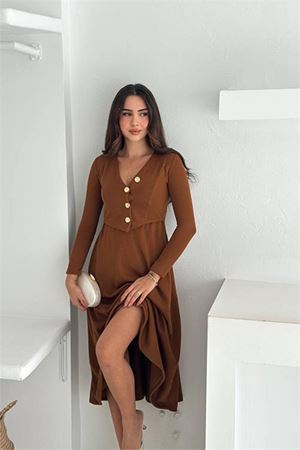 Neşeli butik kadın kahverengi v yaka düğme detaylı bel dekolteli midi boy elbise NBK4368