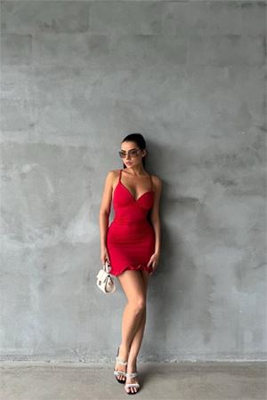 Neşeli butik kadın askılı eteği fırfırlı mini elbise NBDF072