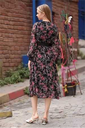 Neşeli butik kadın kırmızı kemerli yakası büzgülü uzun şifon elbise RSSN27