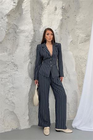 Neşeli butik kadın lacivert şerit desenli bel bağlamalı blazer ceket pantolon takım --- NBNP030