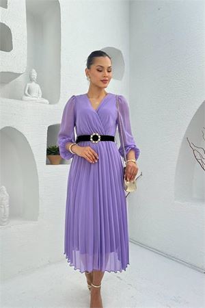 Neşeli butik kadın lila kruvaze yaka kemer detaylı piliseli midi elbise